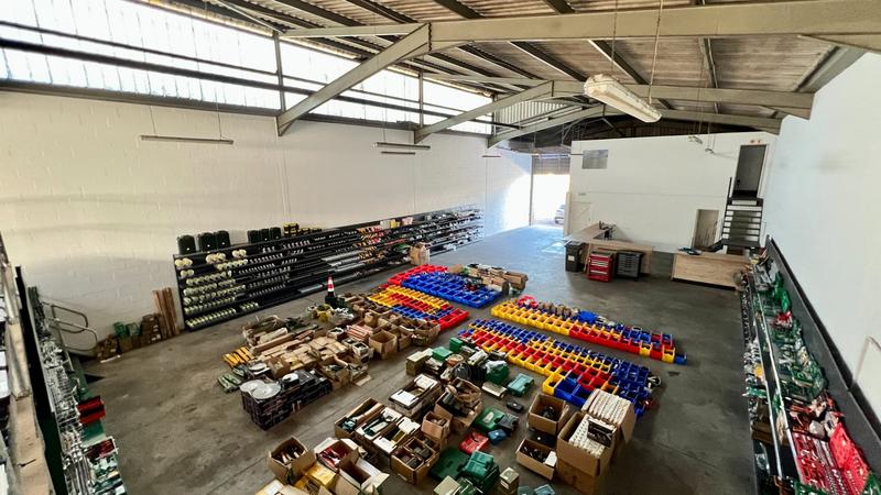 To Let commercial Property for Rent in Montague Gardens Western Cape